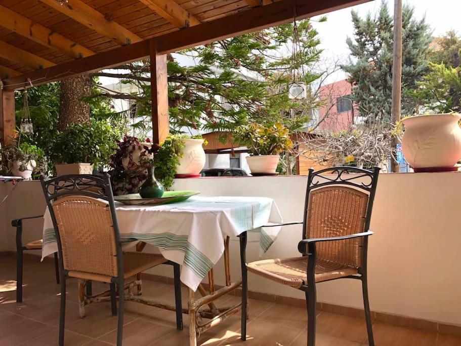Afroditi'S Guest House Candia Esterno foto