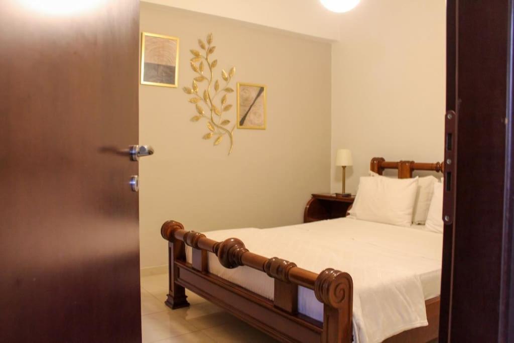 Afroditi'S Guest House Candia Esterno foto